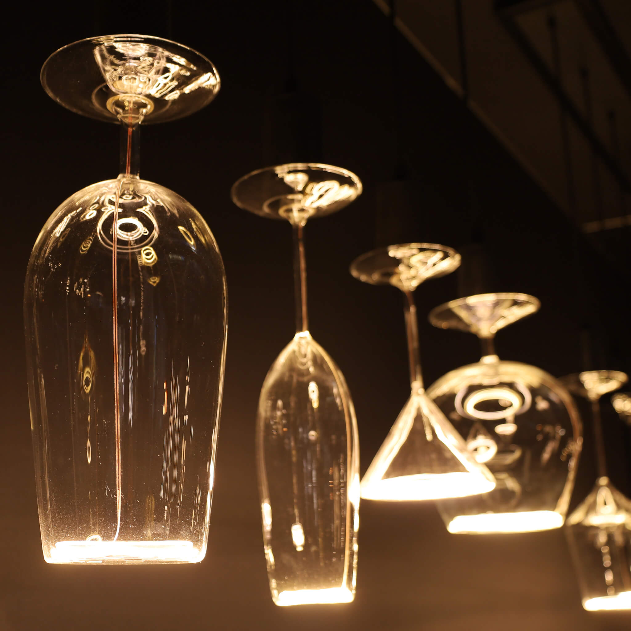 LED žarulja Floating Champagne 400lm E27 2200K dimabilna